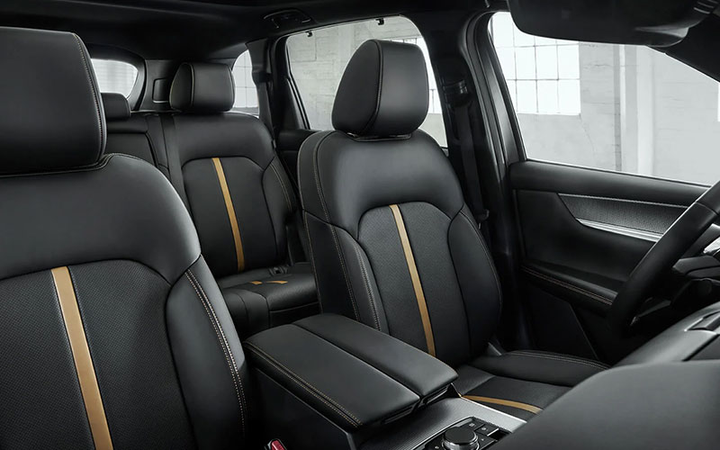 2025 Mazda CX-70 Interior